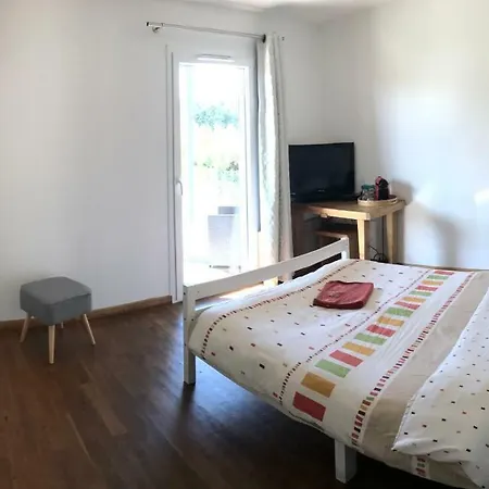 Chez Brigitte Chambres Et Tables D'Hotes-3